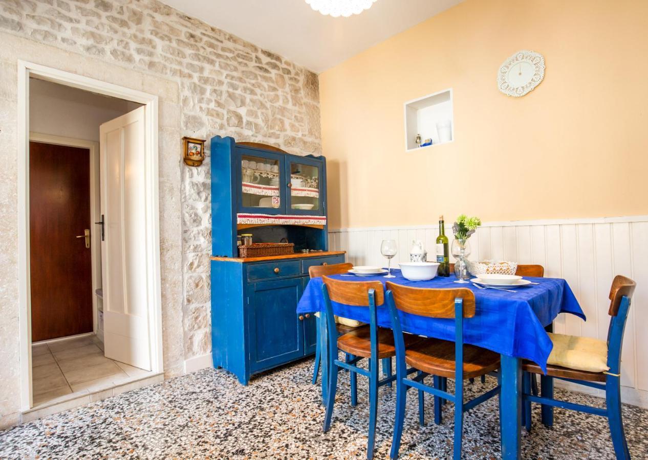 Visilo Stone House Villa Pucisca Exterior foto