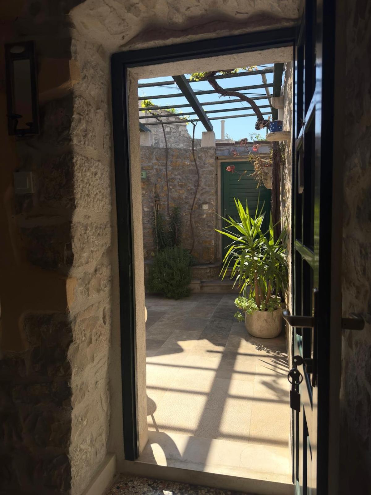 Visilo Stone House Villa Pucisca Exterior foto